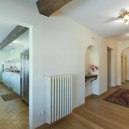 Alcove *